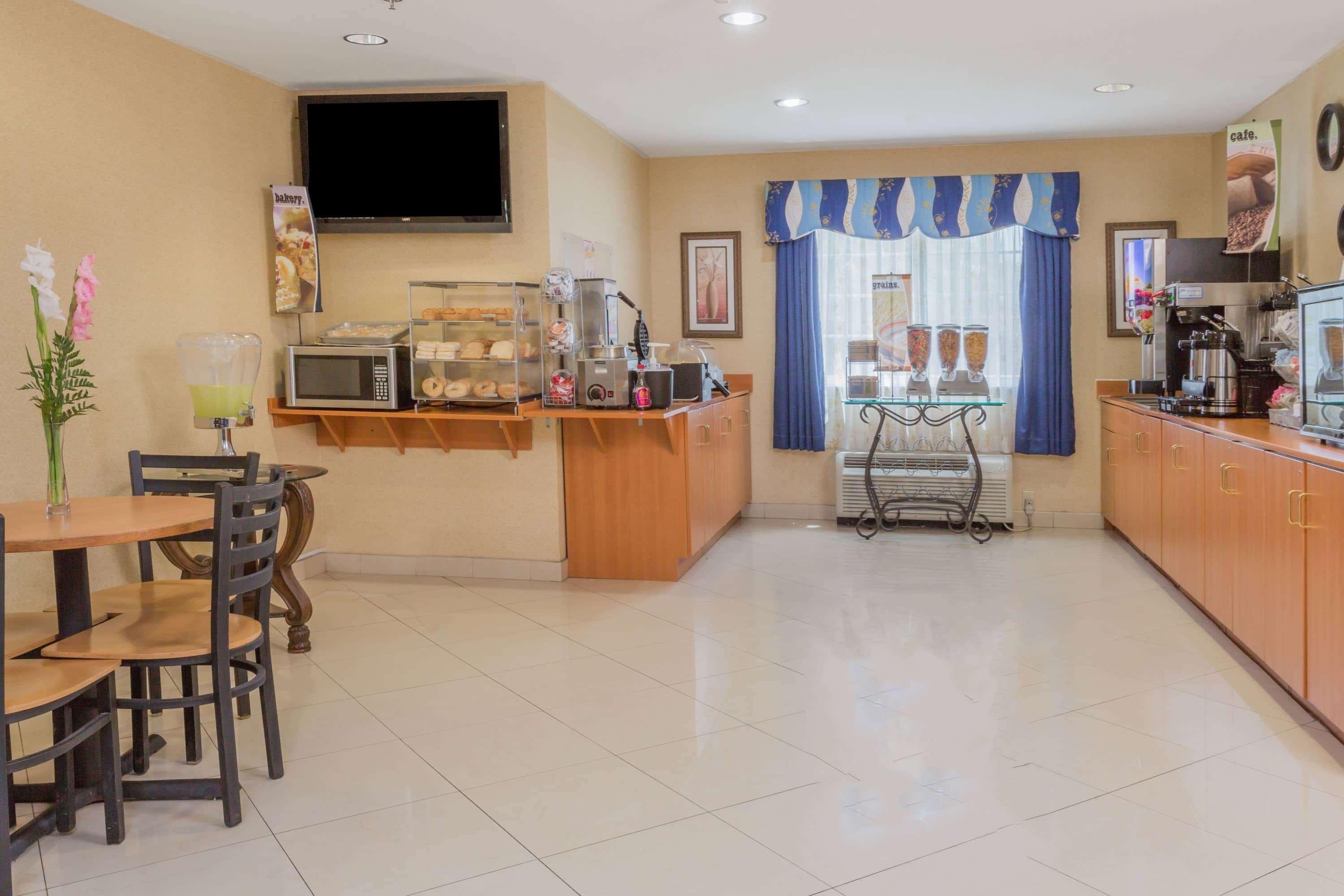 Microtel Inn & Suites By Wyndham Kingsland Naval Base I-95 Extérieur photo